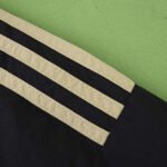 2526 Liverpool F.C. black windbreaker - Image 11