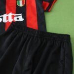 9394 A.C. Milan home retro Kids kit - Image 8