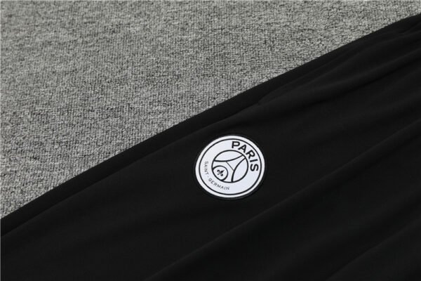 2425 Paris Saint-Germain F.C. black Training suit set - Imagem 4
