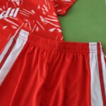 8991 Liverpool F.C. home retro Kids kit - Image 6