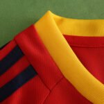 2002 season Spain home retro Fan version - Image 2