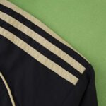 2526 Liverpool F.C. black windbreaker - Image 5