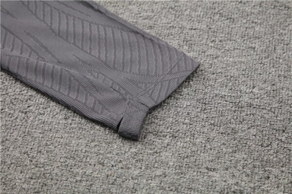 2425 Liverpool F.C. red Training suit set Player version - Billede 10