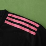 2425 season Juventus F.C. Training shirt Player version - Image 3