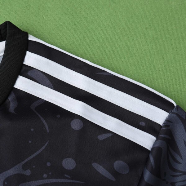 ⁦2425 season Real Madrid CF Concept version Fan version⁩ - الصورة ⁦3⁩