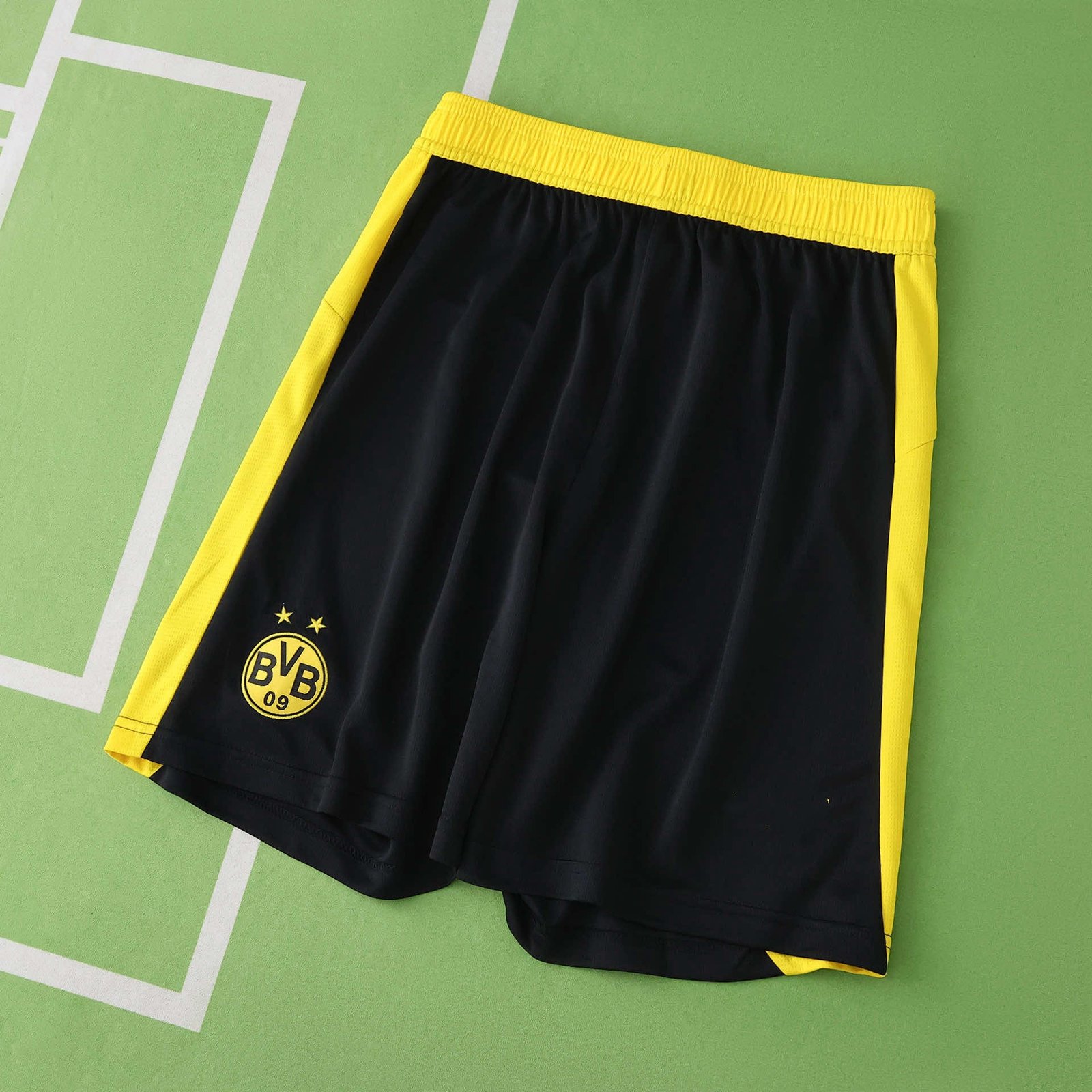 a8d8f4b82e 2526 season Borussia Dortmund home shorts - Image 1