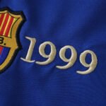 centenary FC Barcelona / Barça retro Kids kit - Image 4