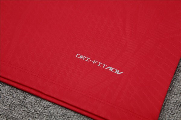 2425 Liverpool F.C. red Training suit set Player version - Billede 12