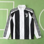 2425 Juventus F.C. Wear on both sides windbreaker - Image 2