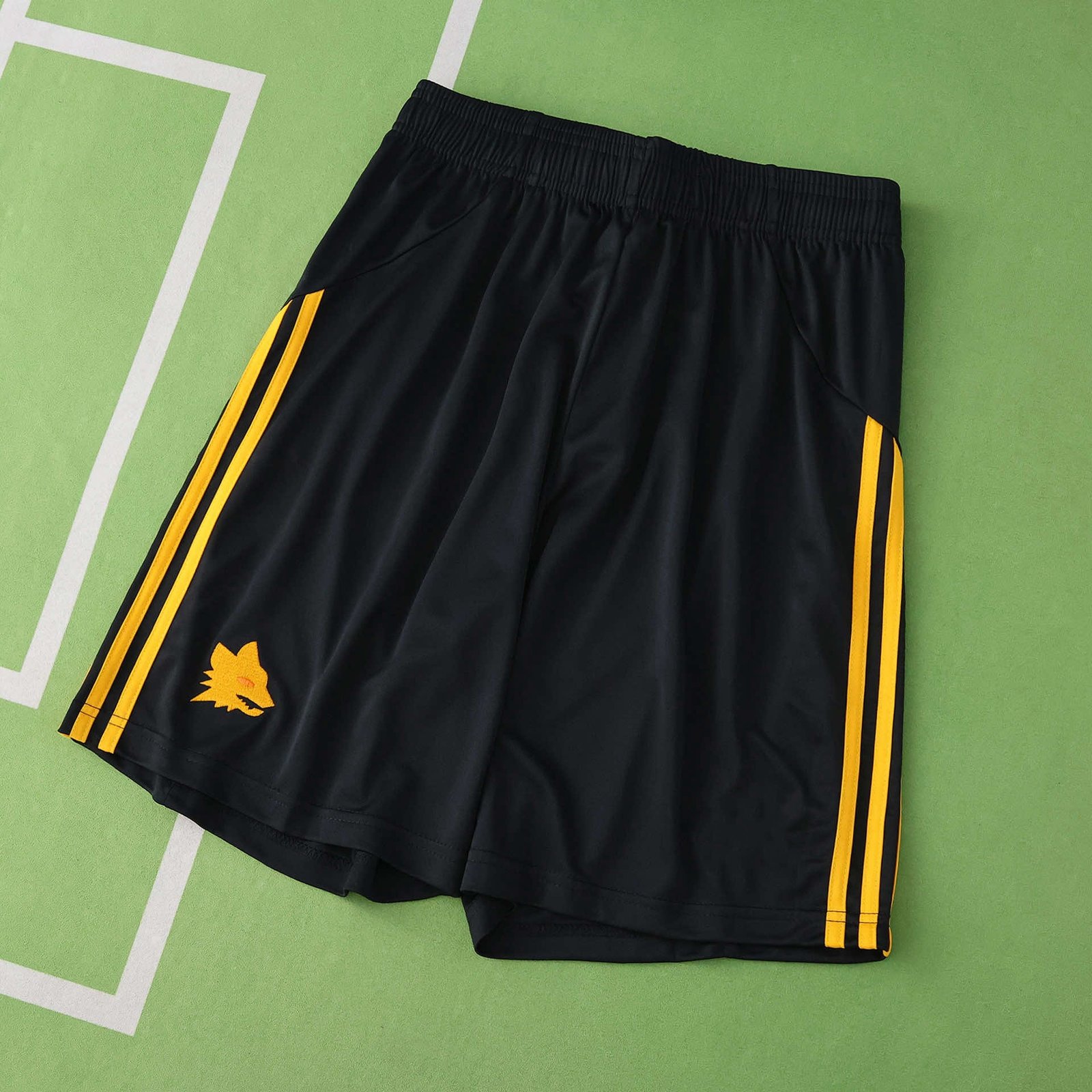 c9aee39223 2526 season A.S. Roma away shorts - Image 1