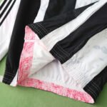 2425 Juventus F.C. Wear on both sides windbreaker - Image 8