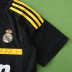 1112 Real Madrid CF goalkeeper retro Kids kit - Image 5