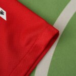 1011 season Manchester United F.C. home retro Fan version - Image 8