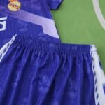 9697 season Real Madrid CF away Kids kit - Image 6