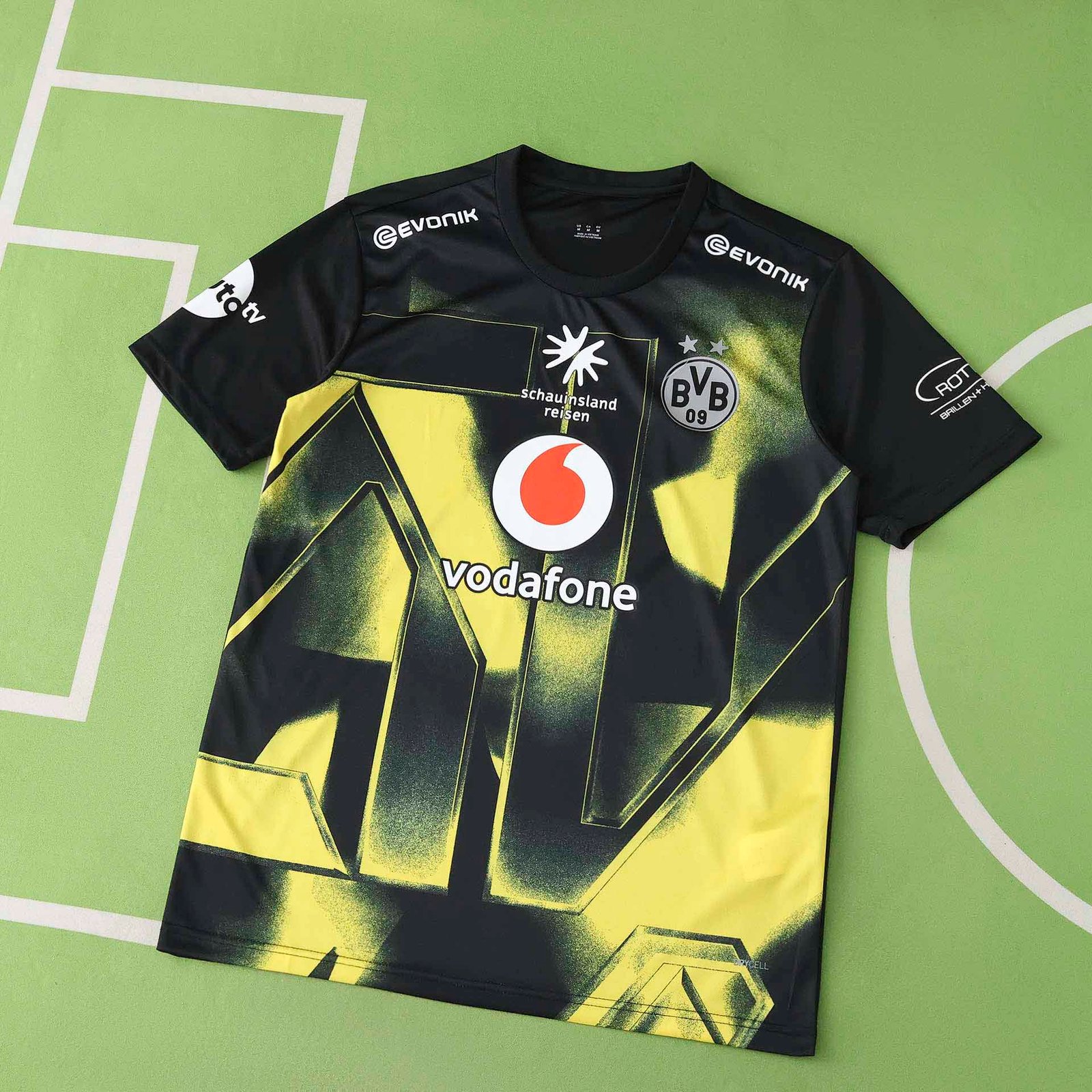 92c159d22c 2526 season Borussia Dortmund Concept version Fan version - Image 1