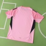 2526 season Real Madrid CF Goalkeeper Fan version - Image 2